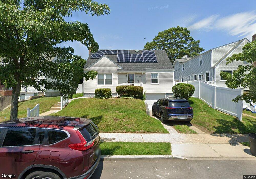 1085 Alhambra Rd, North Baldwin, NY 11510 - photo 1