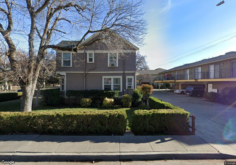 1005 W 3rd St, Chico, CA 95928 - photo 1