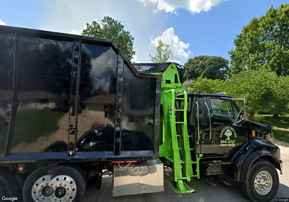 6904 Bluejacket St, Shawnee, KS 66203 - photo 1