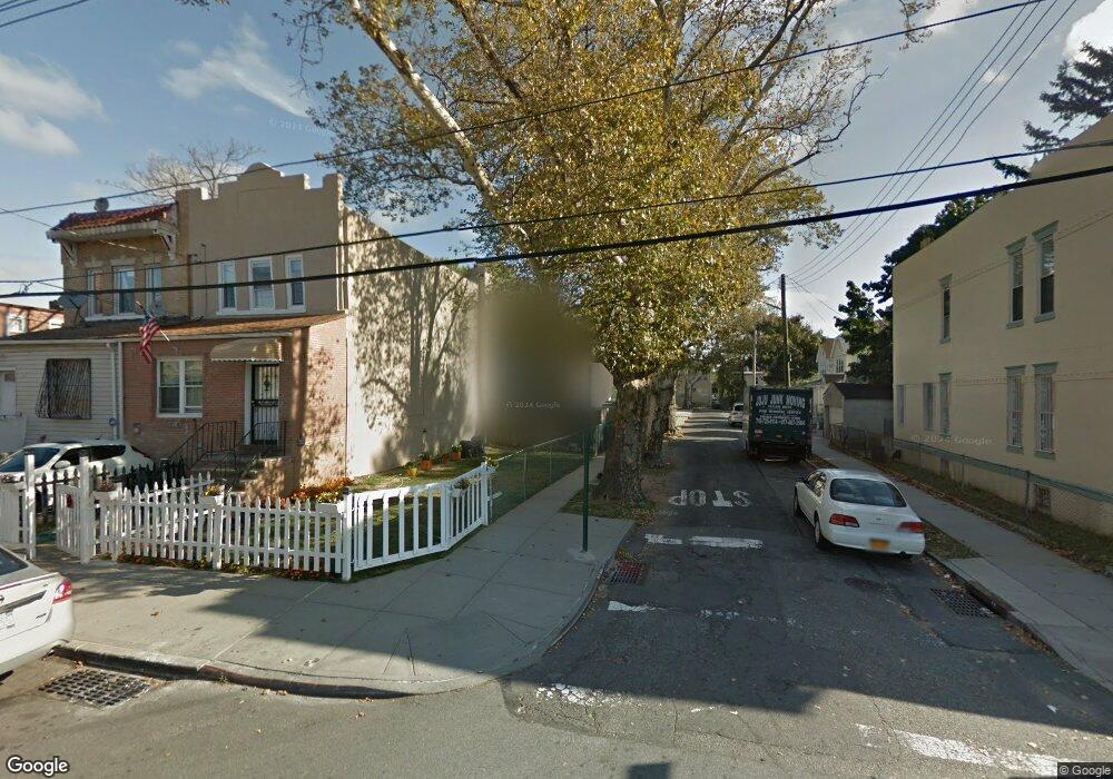 10413 164th St, Jamaica, NY 11433 - photo 1