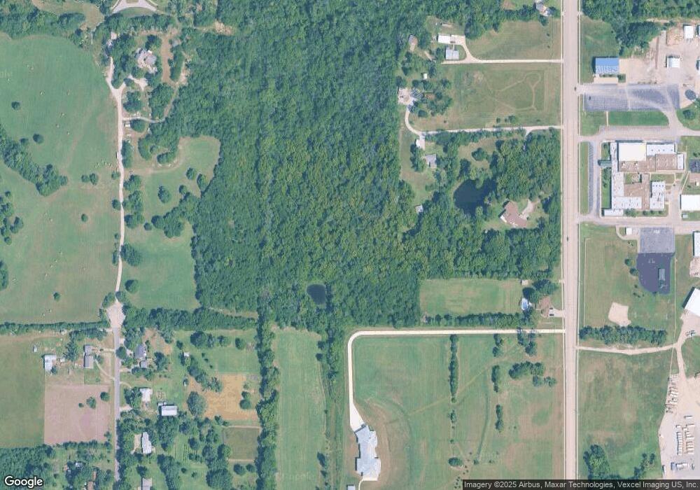 5017 SW Shenandoah Rd, Topeka, KS 66610 - photo 1