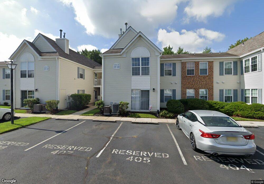 405 Violet Dr, Mount Laurel, NJ 08054 - photo 1