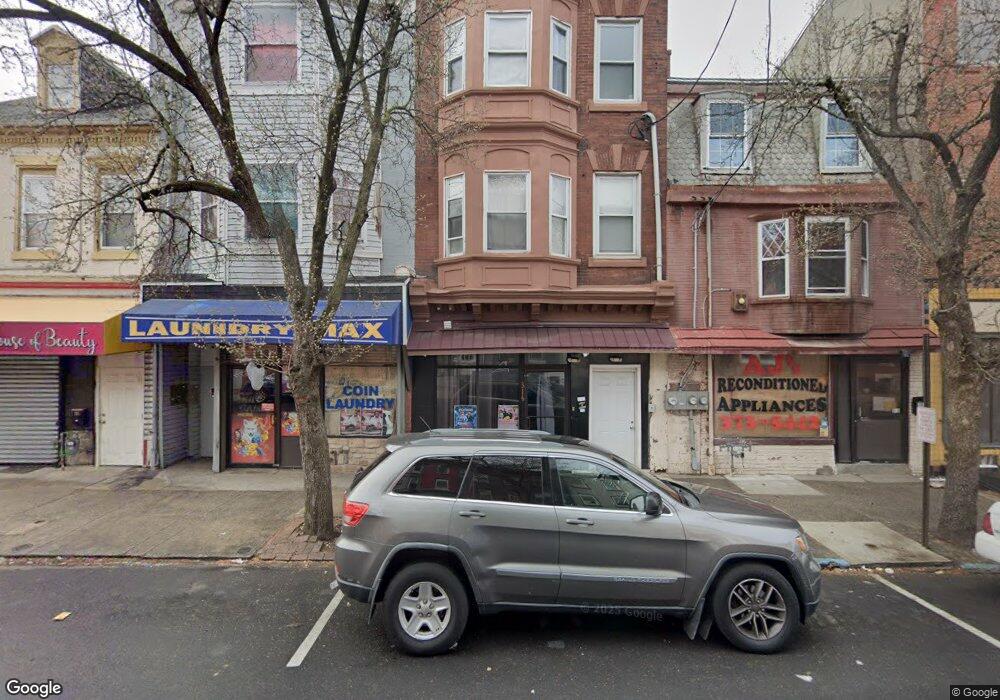 316 N 9th St, Reading, PA 19601 - photo 1