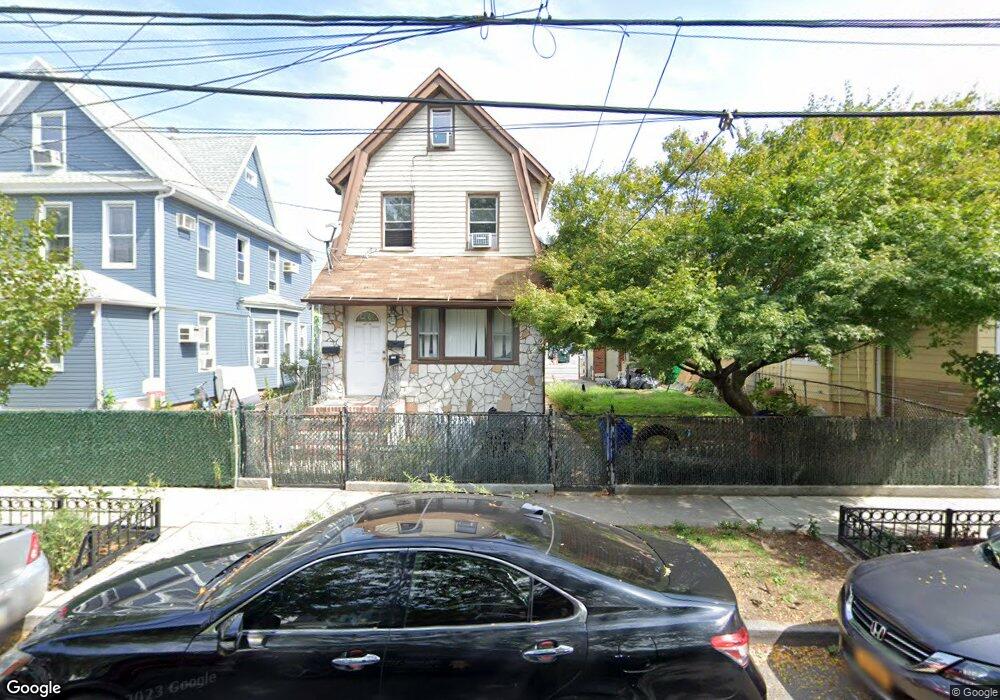 10725 93rd St, Ozone Park, NY 11417 - photo 1