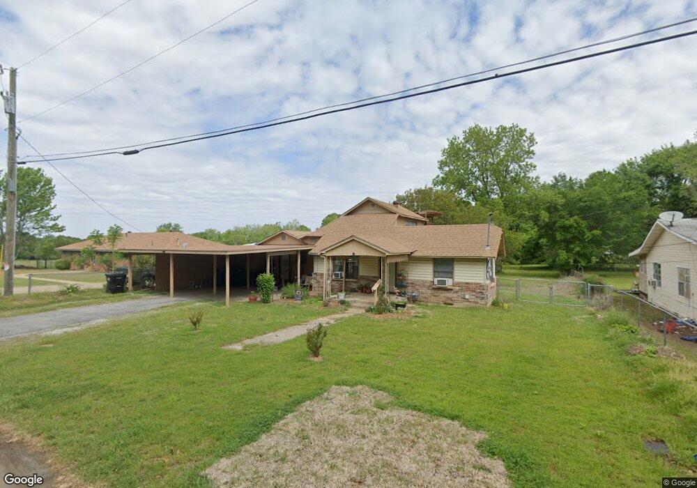 1931 W Johnson St, Denison, TX 75020 - photo 1