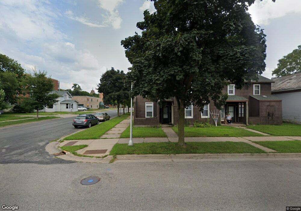 801 7th St S, La Crosse, WI 54601 - photo 1