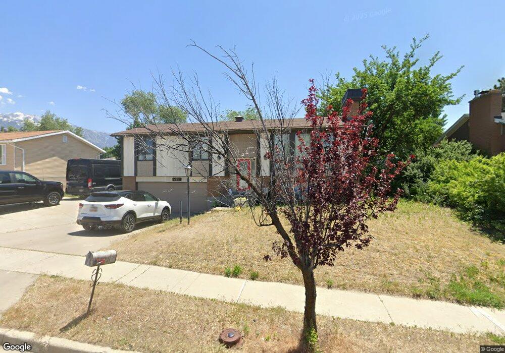 1226 Mockingbird Ln, Sandy, UT 84094 - photo 1