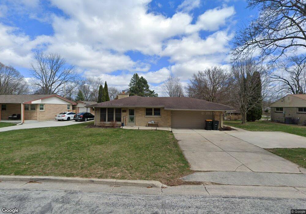 1316 N 118th St, Milwaukee, WI 53226 - photo 1