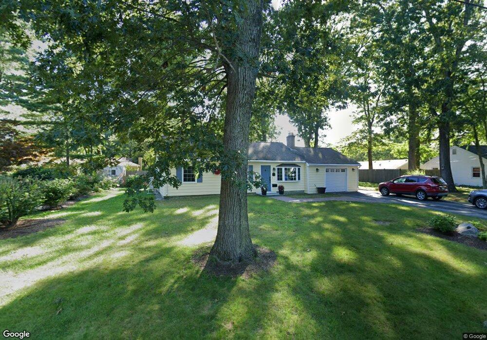 14 Zephyr Ln, Barrington, RI 02806 - photo 1