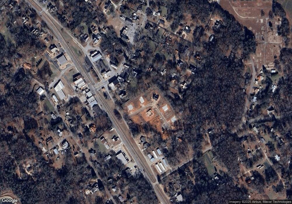 39 Crane St, Maysville, GA 30558 - photo 1