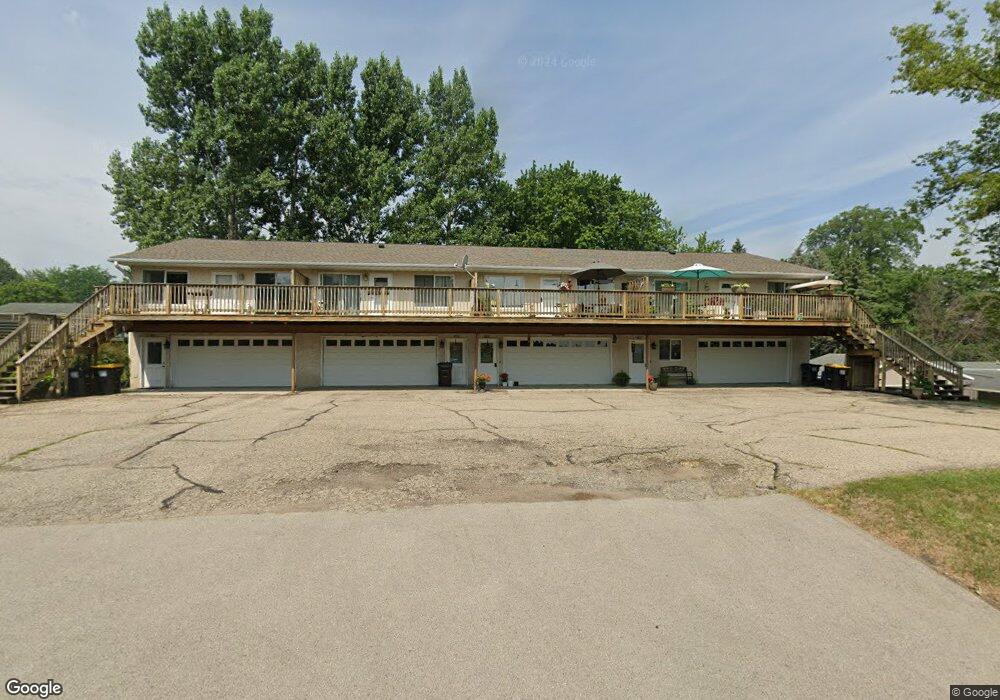 813 N Kingston St unit 2, Caledonia, MN 55921 - photo 1