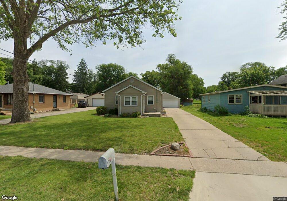 2811 E 24th St, Des Moines, IA 50317 - photo 1