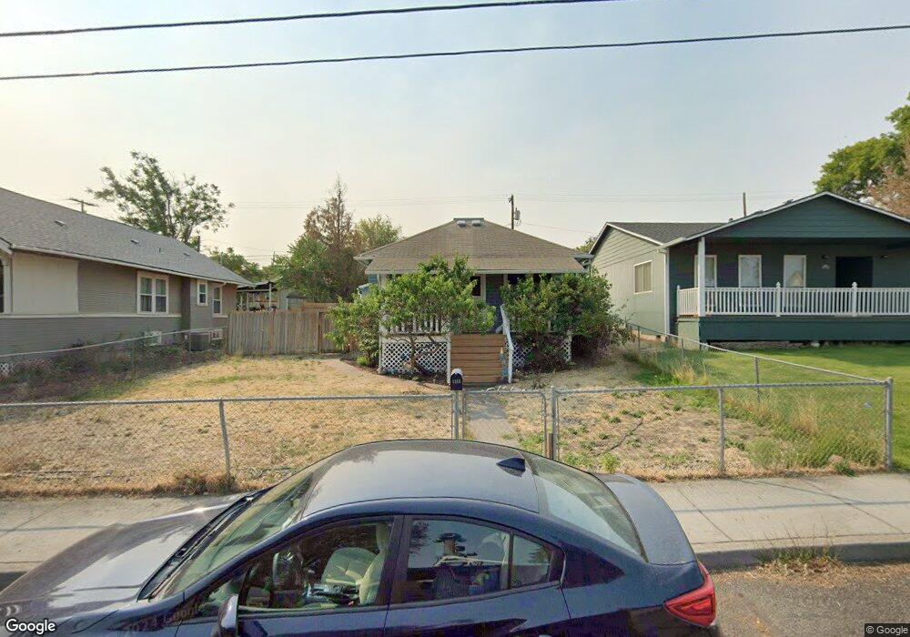 1112 E 10th St, the Dalles, OR 97058 - photo 1