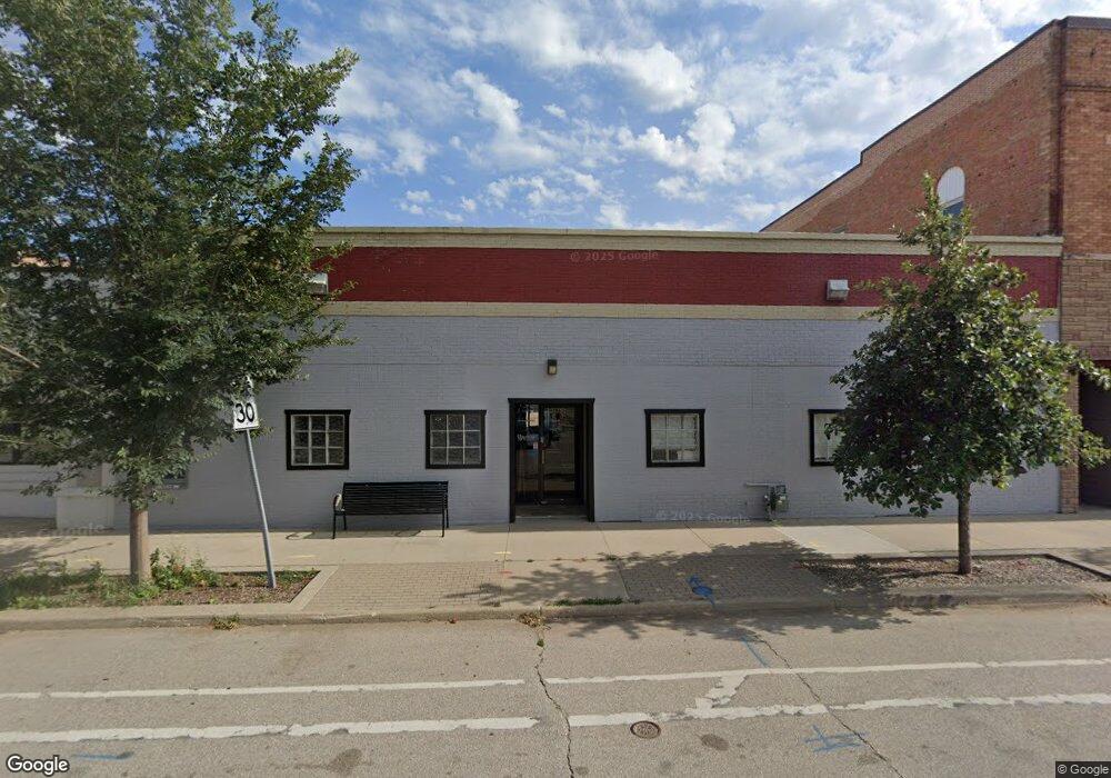 215 3rd Ave SW, Cedar Rapids, IA 52404 - photo 1