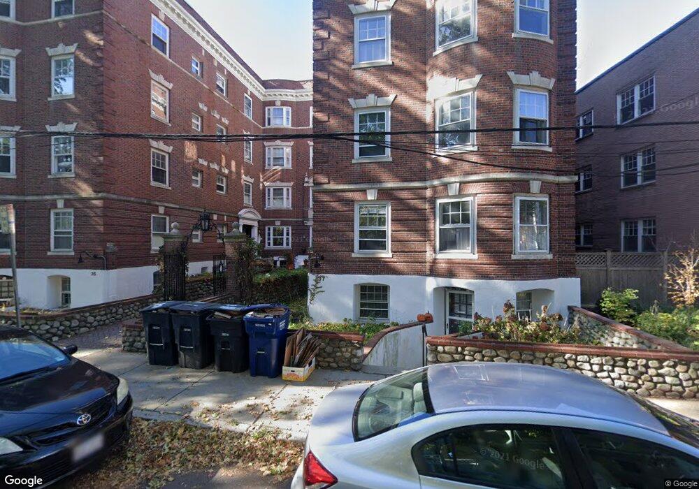 37 Lee St-No Fee-Furnished unit 7, Cambridge, MA 02139 - photo 1