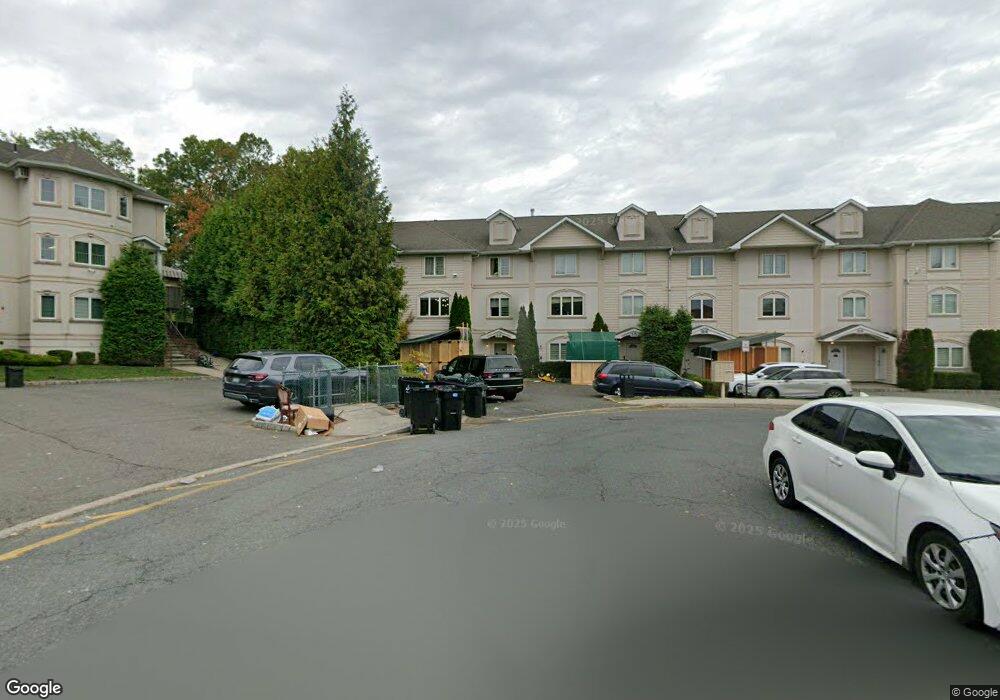 13 Gibbs Ct unit 2, Monsey, NY 10952 - photo 1