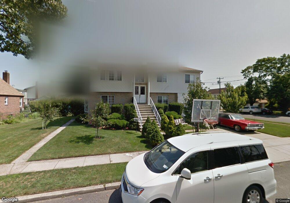 185 Fendale St, Franklin Square, NY 11010 - photo 1