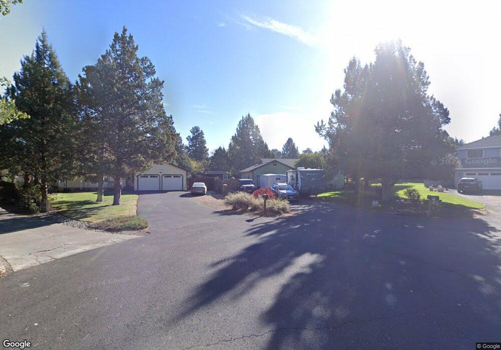 21107 High Meadow Cir, Bend, OR 97702 - photo 1