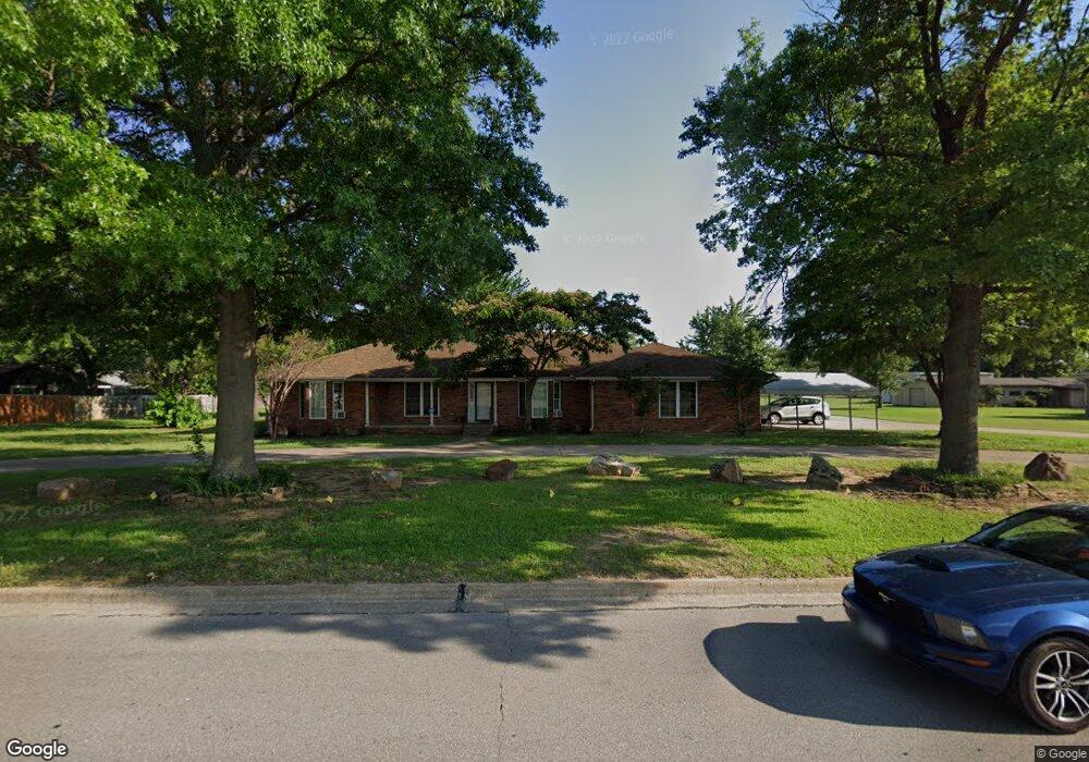 2116 12th Ave NW, Ardmore, OK 73401 - photo 1