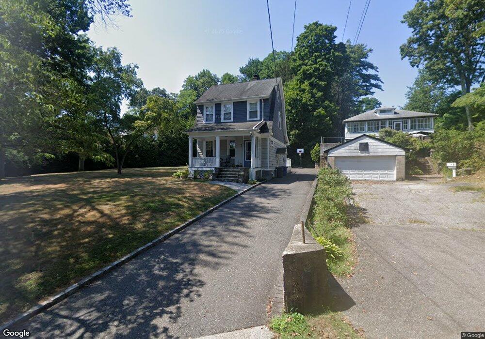 7 The Promenade, Glen Head, NY 11545 - photo 1