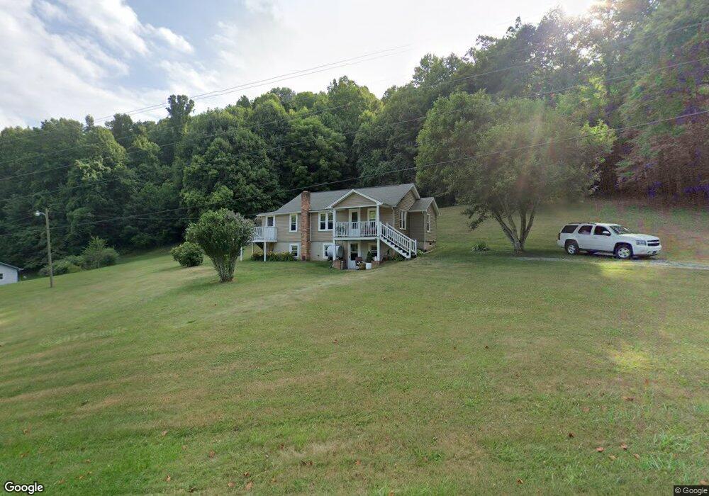 1206 Stoney Fork Rd, Deep Gap, NC 28618 - photo 1