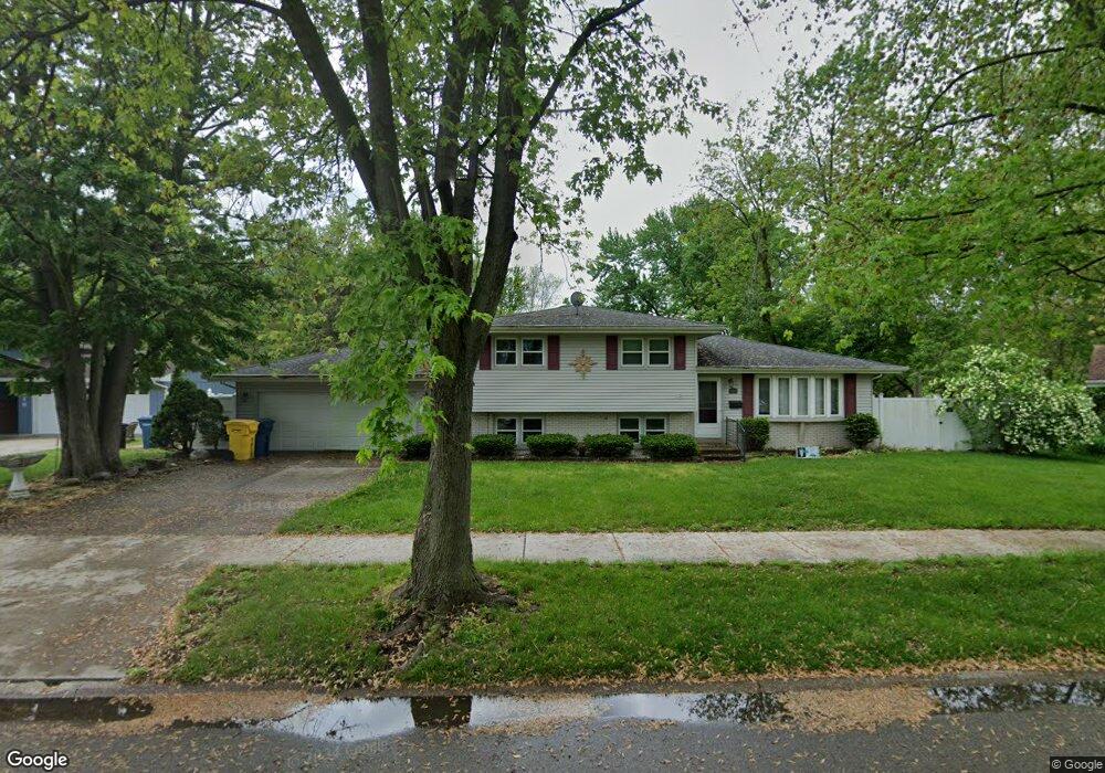 325 W 40th Ln, Griffith, IN 46319 - photo 1