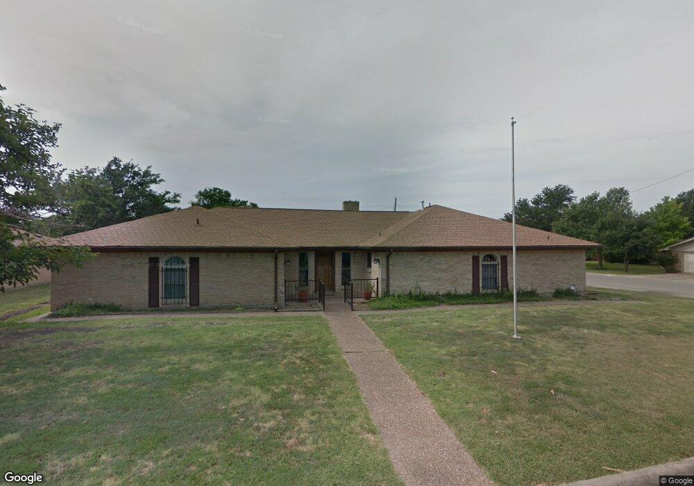 710 W Oak St, Celina, TX 75009 - photo 1