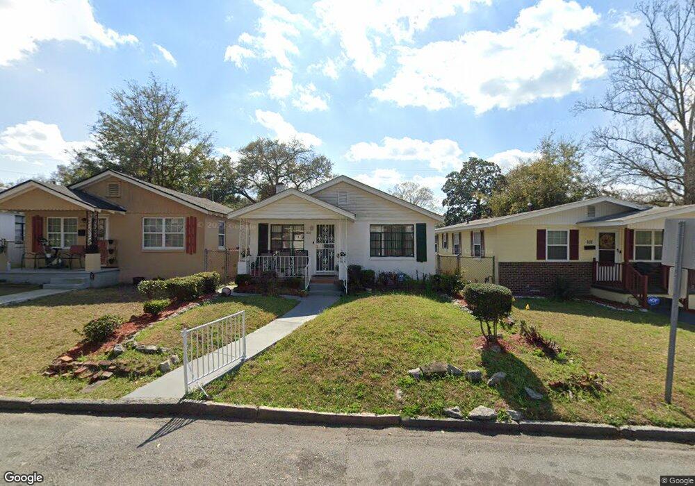 631 W 46th St, Savannah, GA 31405 - photo 1