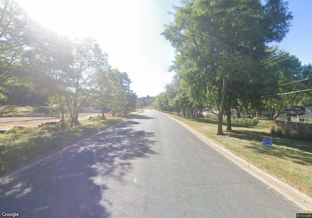 863 863 17th St, Menomonie, WI 54751 - photo 1