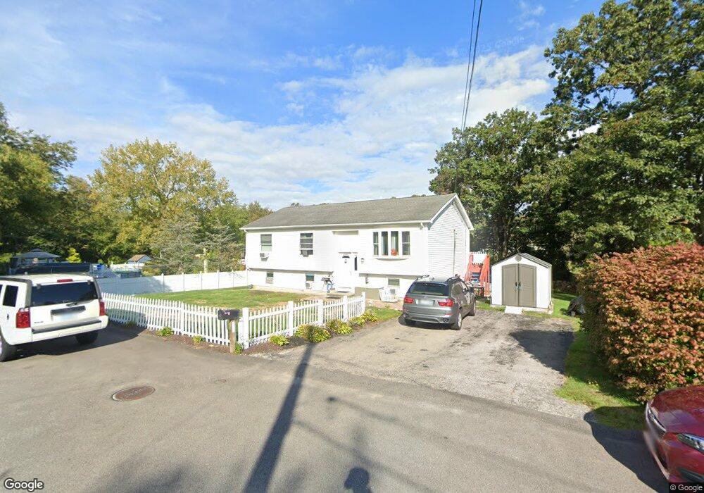 2 Lorraine Rd, Westerly, RI 02891 - photo 1