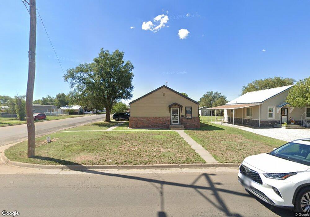 1024 S Maddox Ave, Dumas, TX 79029 - photo 1