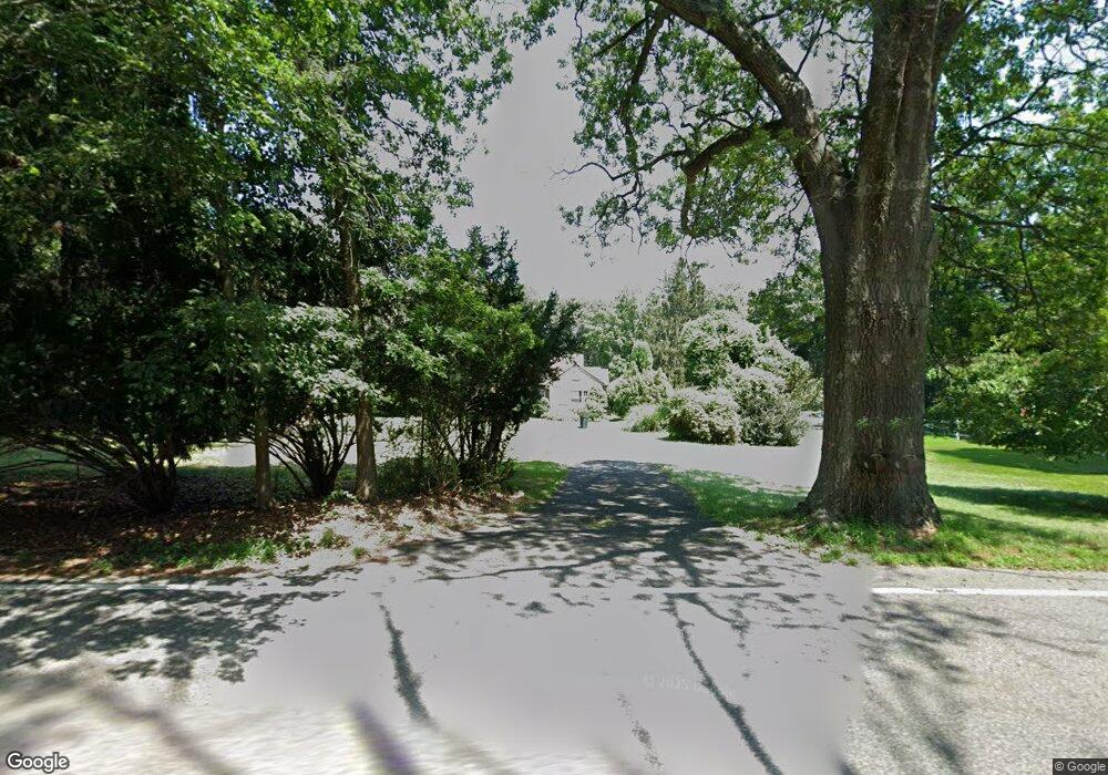 57 Woodcliff Lake Rd, Saddle River, NJ 07458 - photo 1