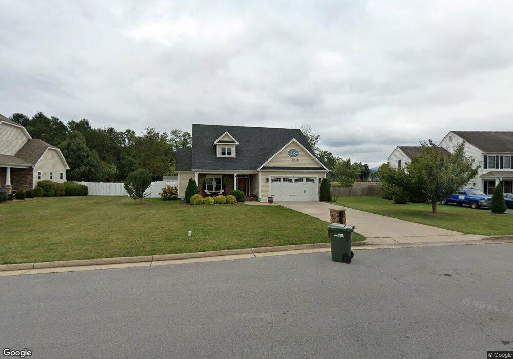 524 Winding Way, Waynesboro, VA 22980 - photo 1