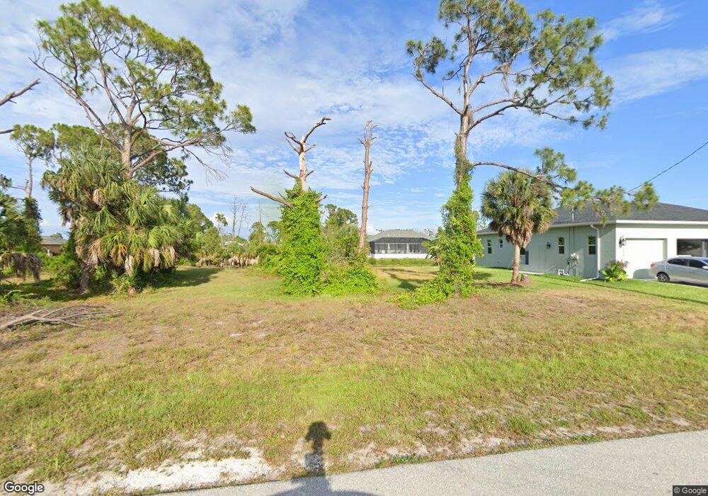 282 W Pine Valley Ln, Rotonda West, FL 33947