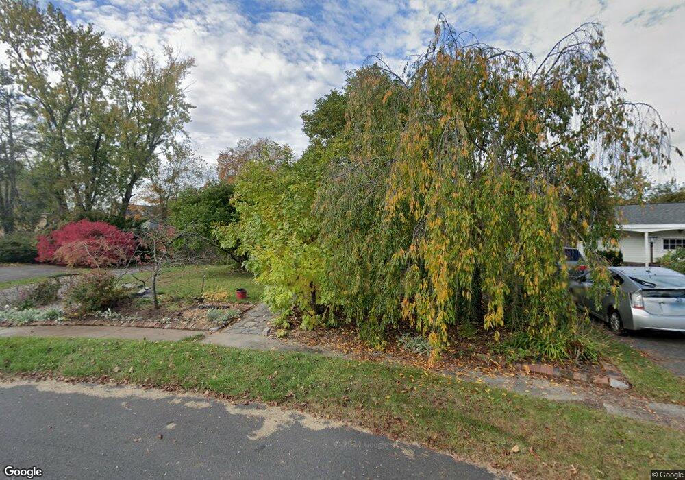 4 Sycamore Cir, Windsor, CT 06095 - photo 1