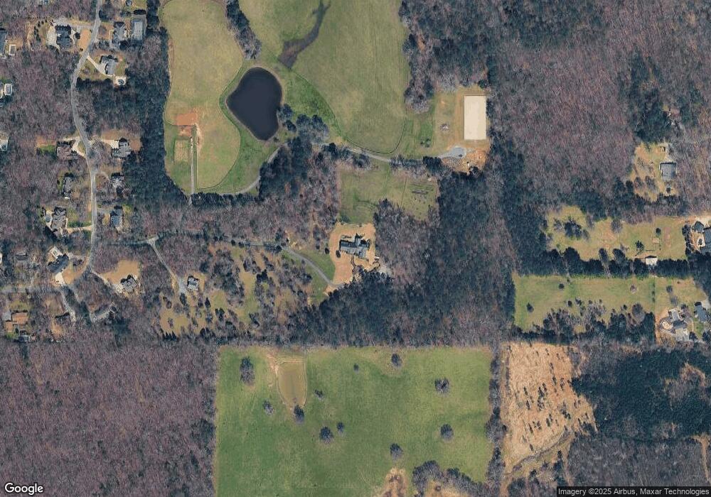 135 Farmhouse Rd, Calhoun, GA 30701 - photo 1