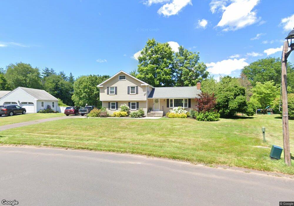 18 Holly Cir, Windsor, CT 06095 - photo 1