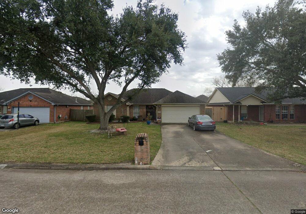425 Sherandoe Ln, Alvin, TX 77511 - photo 1