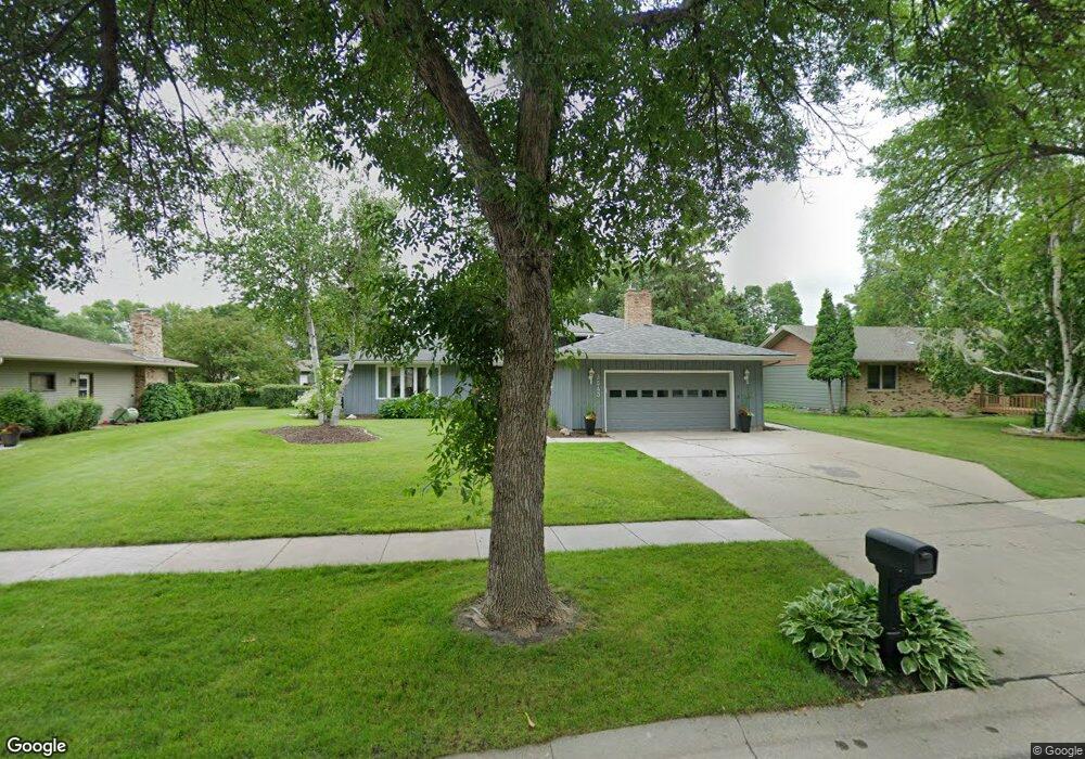 3543 Longfellow Rd N, Fargo, ND 58102 - photo 1