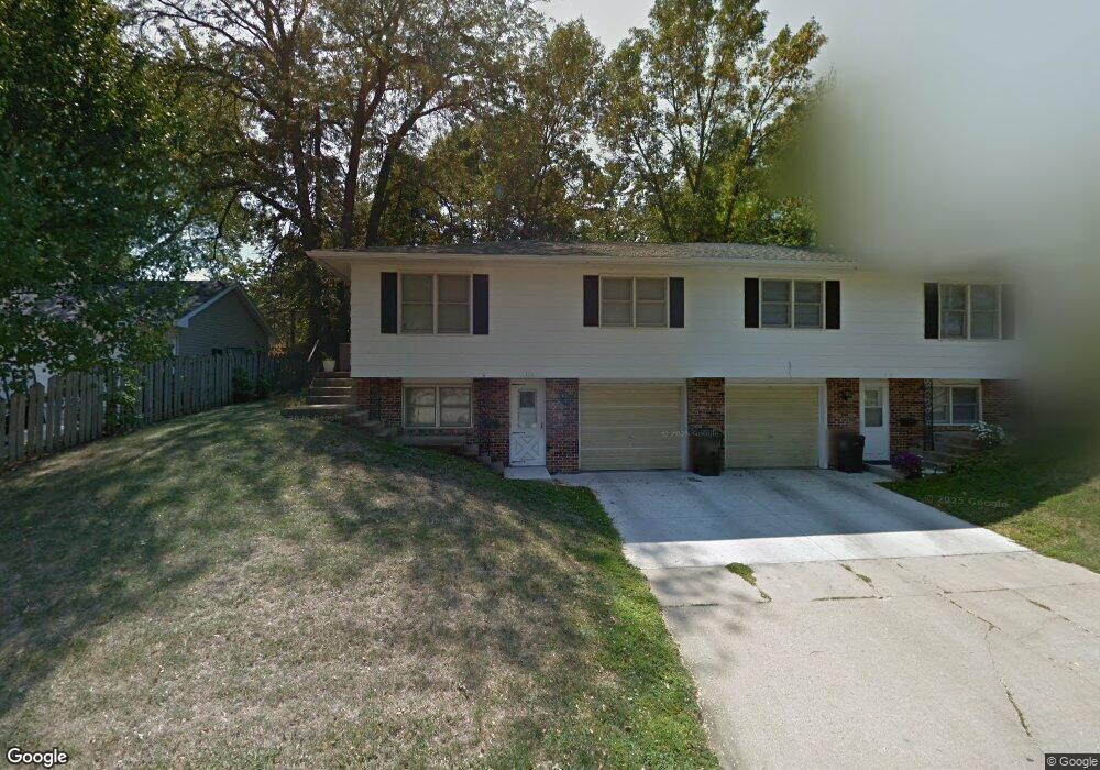 716 W 11th St unit 718, Cedar Falls, IA 50613 - photo 1