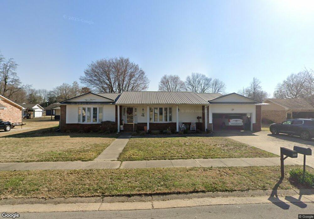 430 Saint Peter Dr, New Madrid, MO 63869 - photo 1