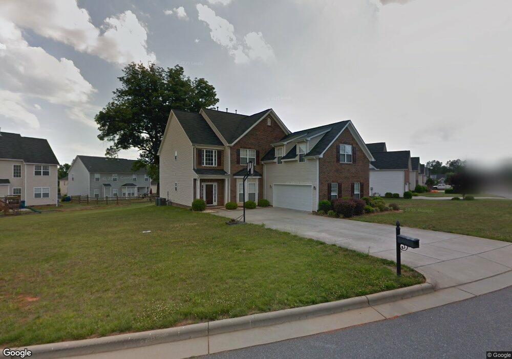 114 Planters Dr, Statesville, NC 28677 - photo 1