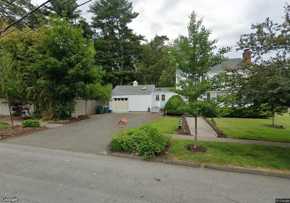 16 Louvain St, Fairfield, CT 06825 - photo 1