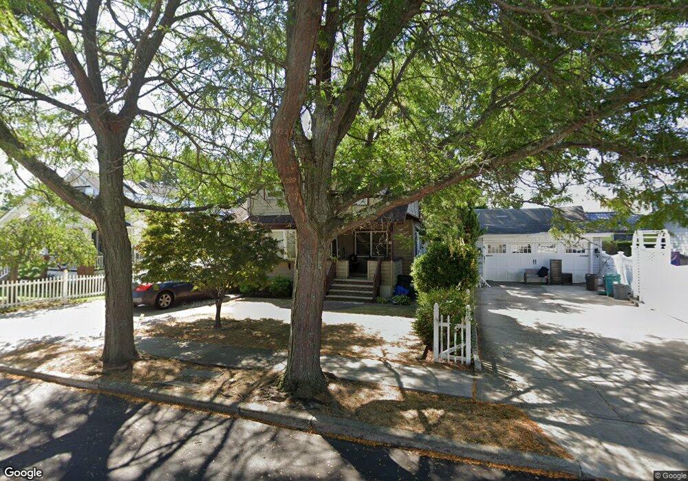 4 Leroy Place, Lynbrook, NY 11563 - photo 1