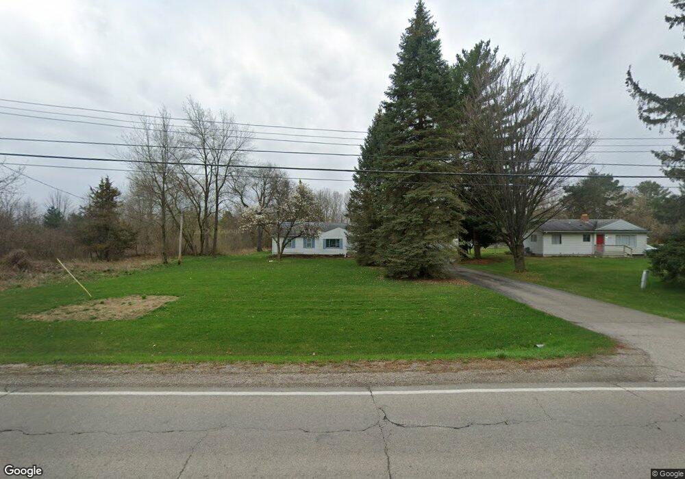 3341 W Carpenter Rd, Flint, MI 48504 - photo 1