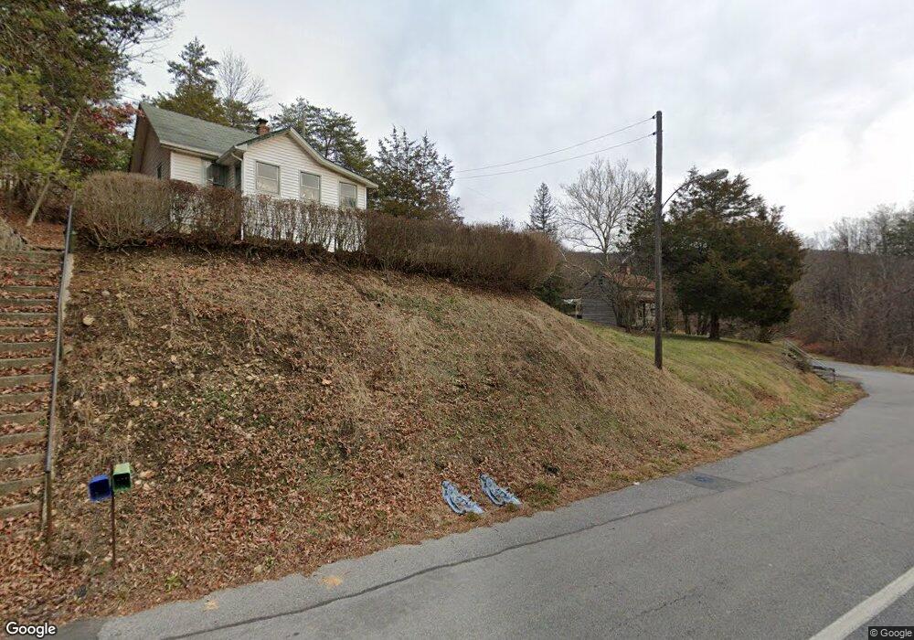 1923 E Main St, Waynesboro, VA 22980 - photo 1