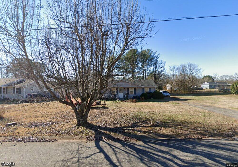 107 Strawberry Dr, Inman, SC 29349 - photo 1