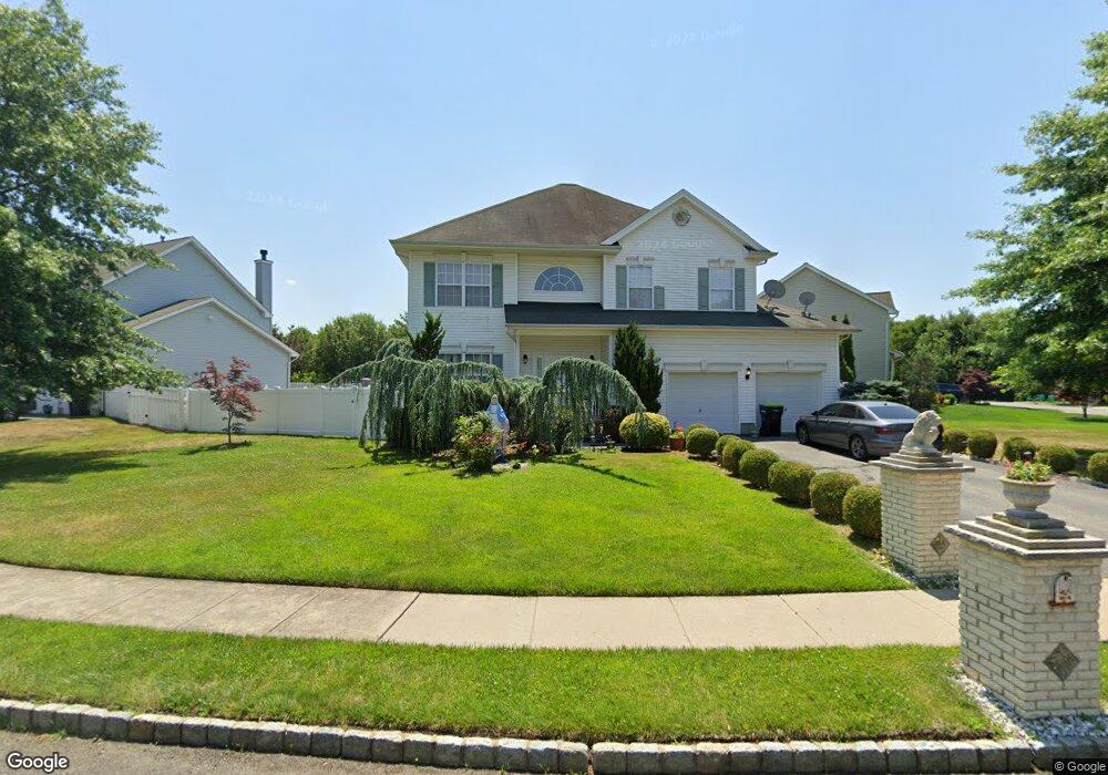 8 Rolling Meadows Ct, Old Bridge, NJ 08857 - photo 1