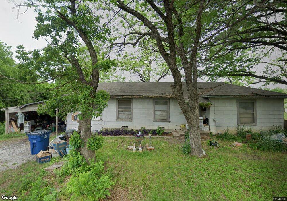 402 W Lake St, Ennis, TX 75119 - photo 1
