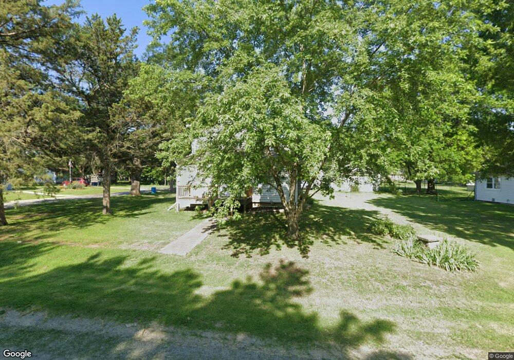 401 Ash St, Overbrook, KS 66524 - photo 1